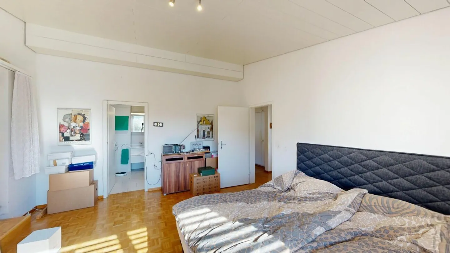 Helle 4.5-Zimmer-Wohnung mit Terrasse - Foto 12 von 13