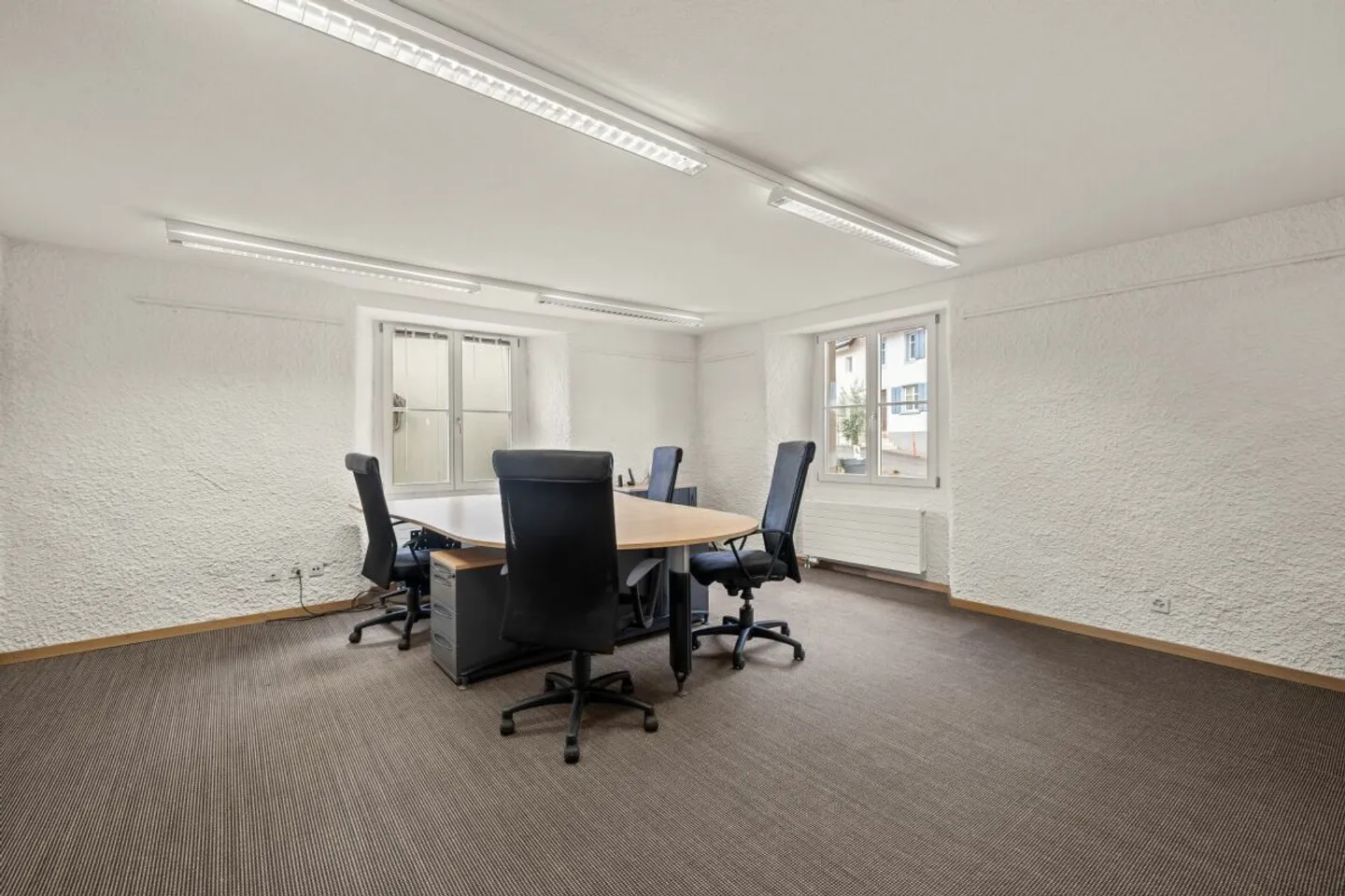 Furnished Office Space including Meeting Room &amp; Parking - Photo 3 of 8