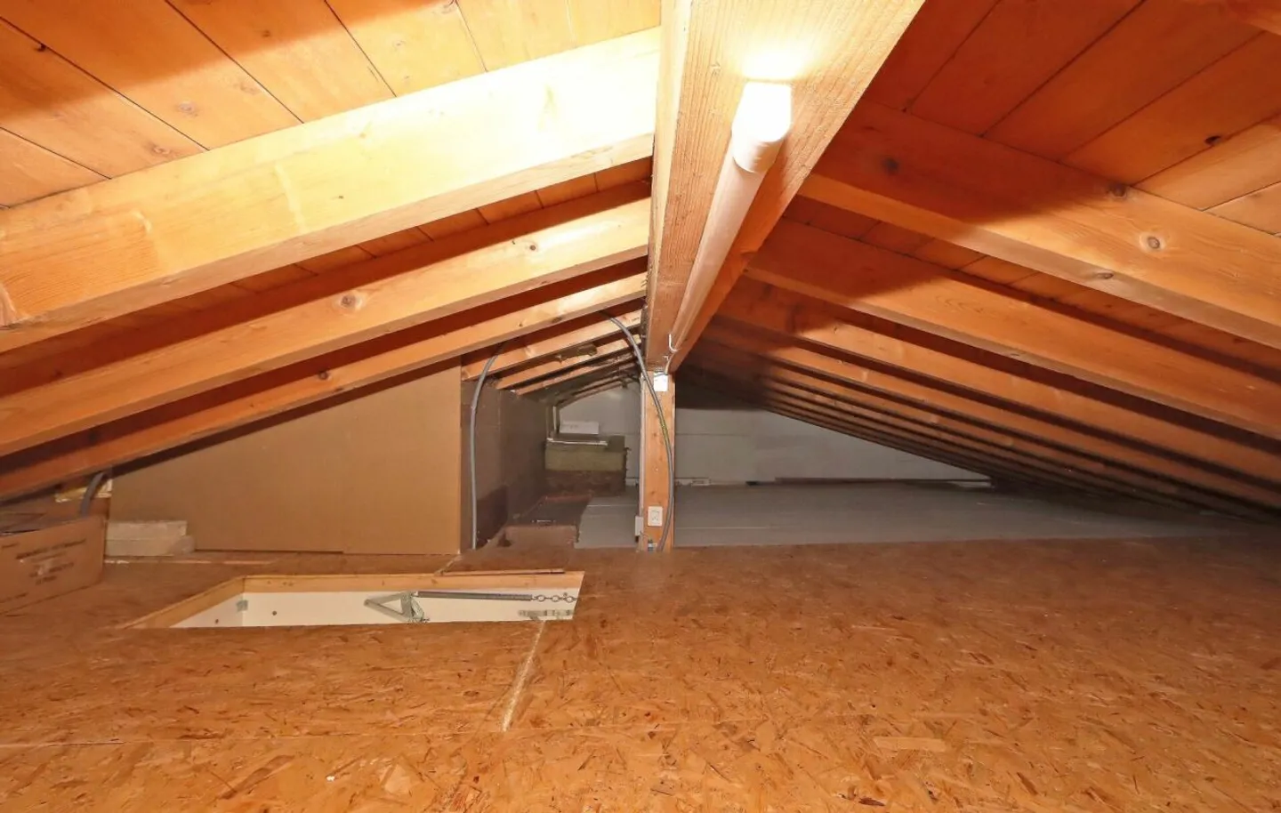 Doppeleinfamilienhaus an familienfreundlicher, sonniger und zentraler Lage in Mollis GL - Foto 7 di 13