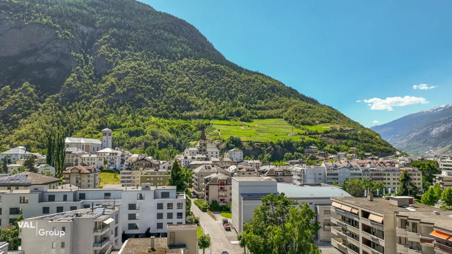 Appartamento moderno ristrutturato di 4,5 stanze nel cuore di Visp - Foto 12 di 13