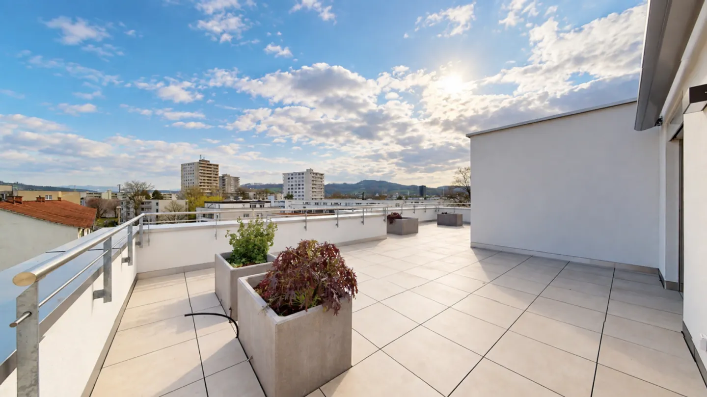 Exclusive 3.5-room penthouse apartment in first occupancy with 98 m² sun terrace - Photo 8 of 10