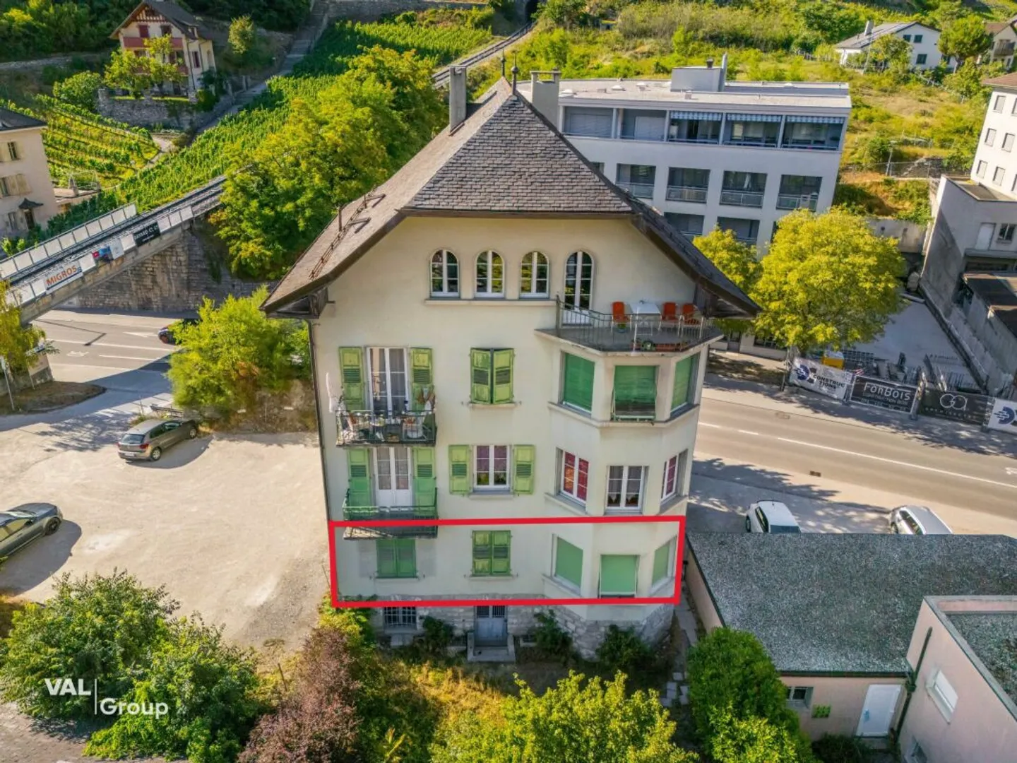 Fascino e autenticità nel cuore di Sierre - Foto 8 di 10