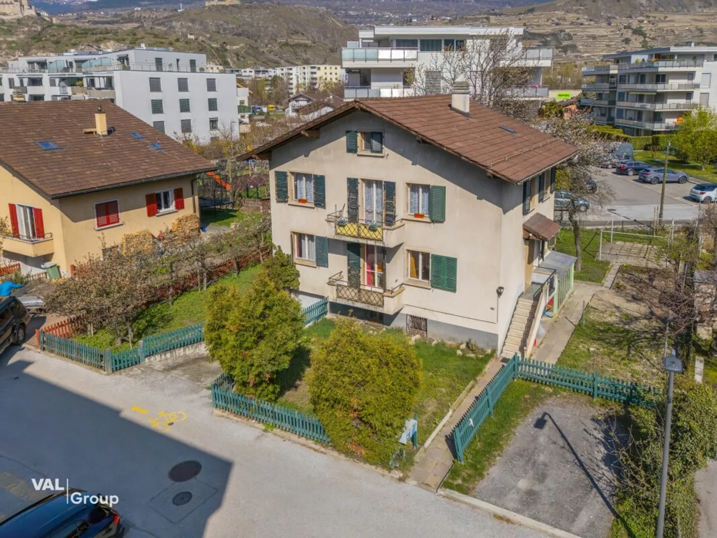 Casa con reddito locativo immediato nel cuore di Champsec - Foto 1 di 13