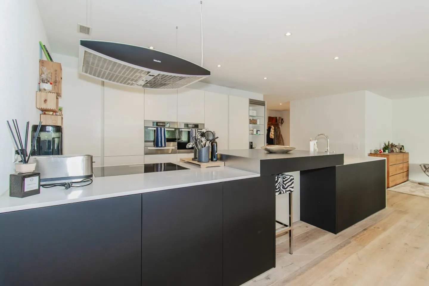 Premium Garden Apartment with Huge Outdoor Area and Impressive Views - Photo 12 of 13