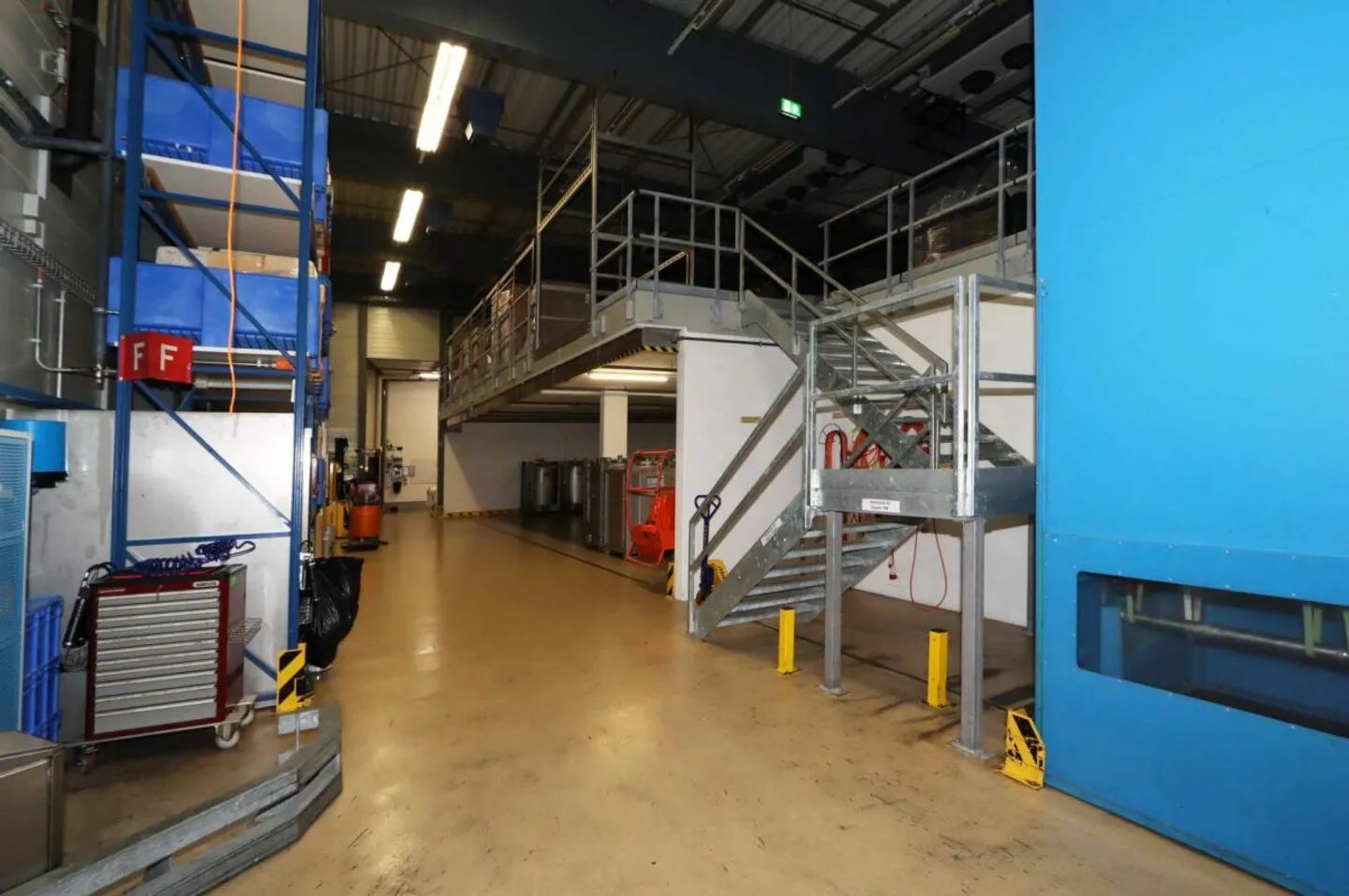 Edificio industriale e commerciale Sud a Mitlödi GL - Foto 7 di 12