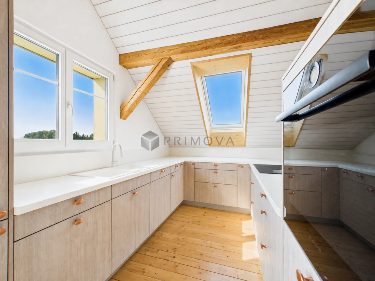 Modernisiertes Zweifamilienhaus mit Baulandreserve - Foto 5 von 13