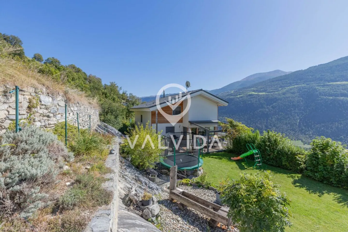 Einfamilienhaus mit Weitsicht auf das Rhonetal - Foto 9 von 13