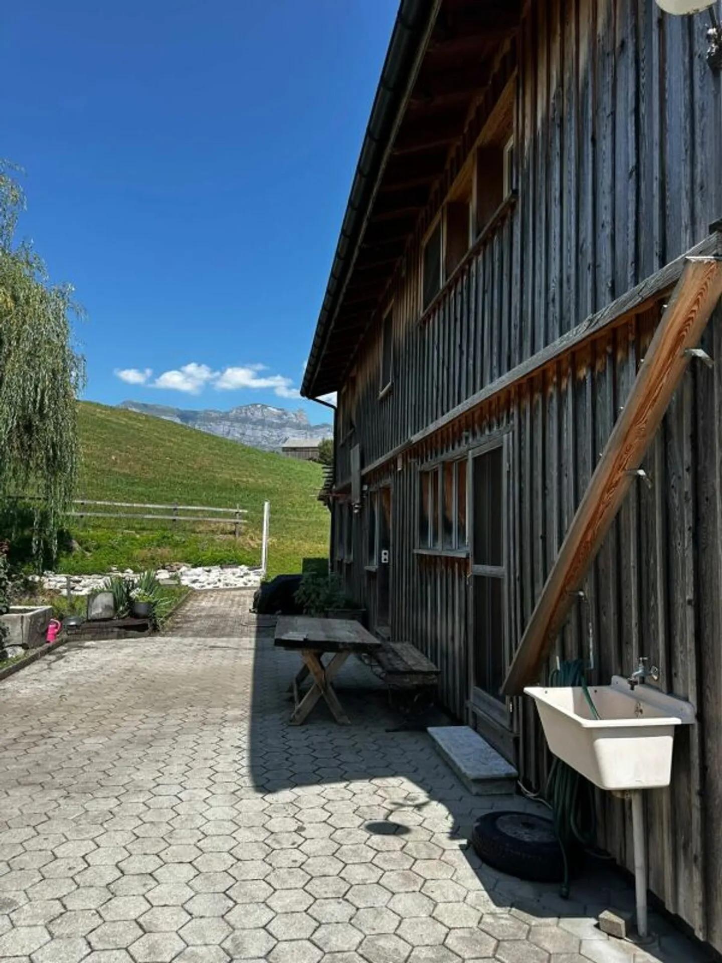 4 1/2-Room Apartment in Idyllic Location in the Green - Photo 4 of 13