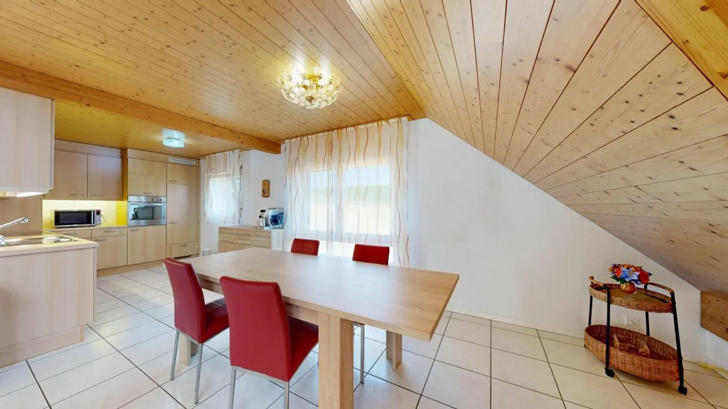 3,5 pièces, beaucoup de lumière et une galerie à tomber amoureux - Photo 9 sur 13