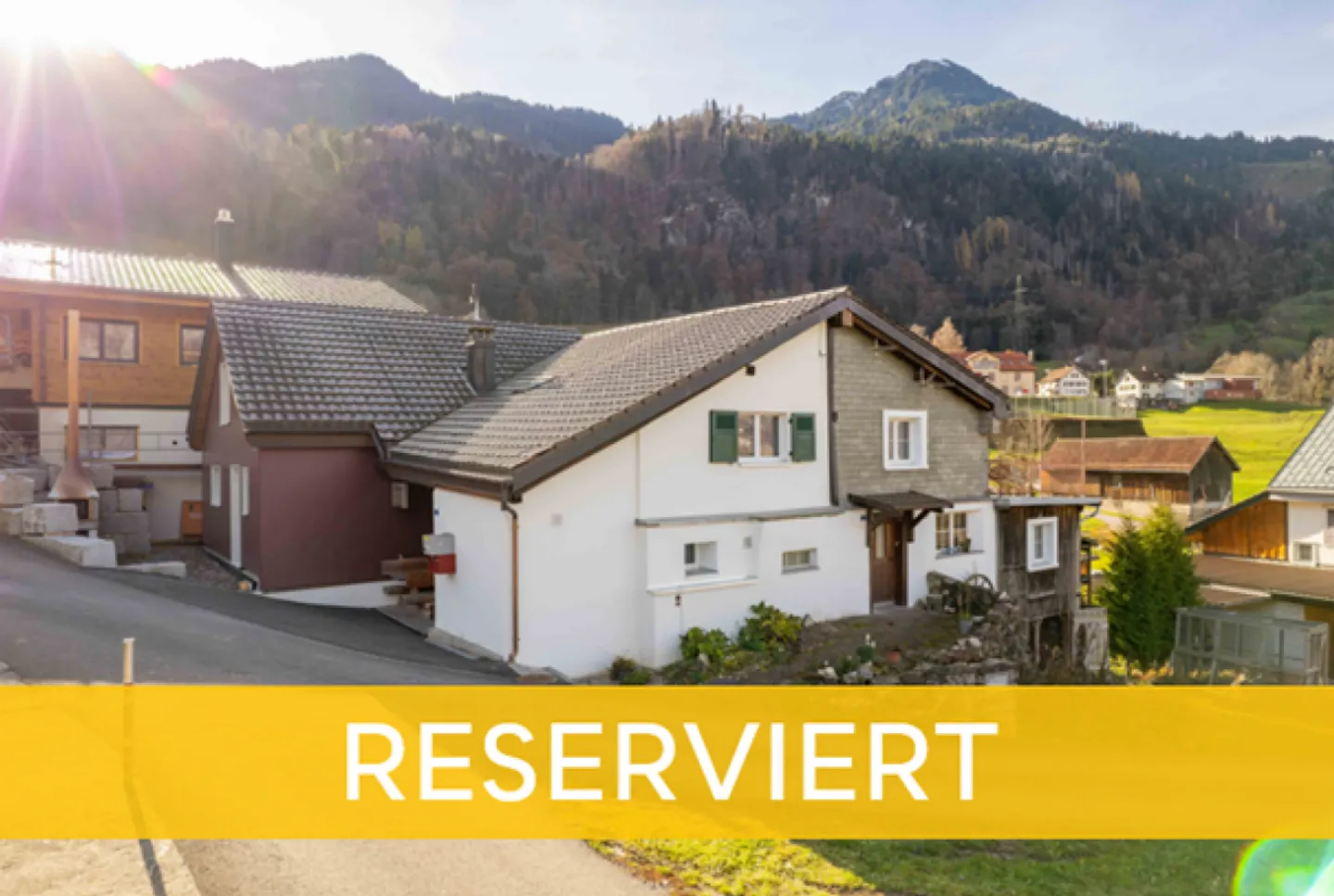 Heimeliger, teilsanierter Hausteil - Foto 1 von 13