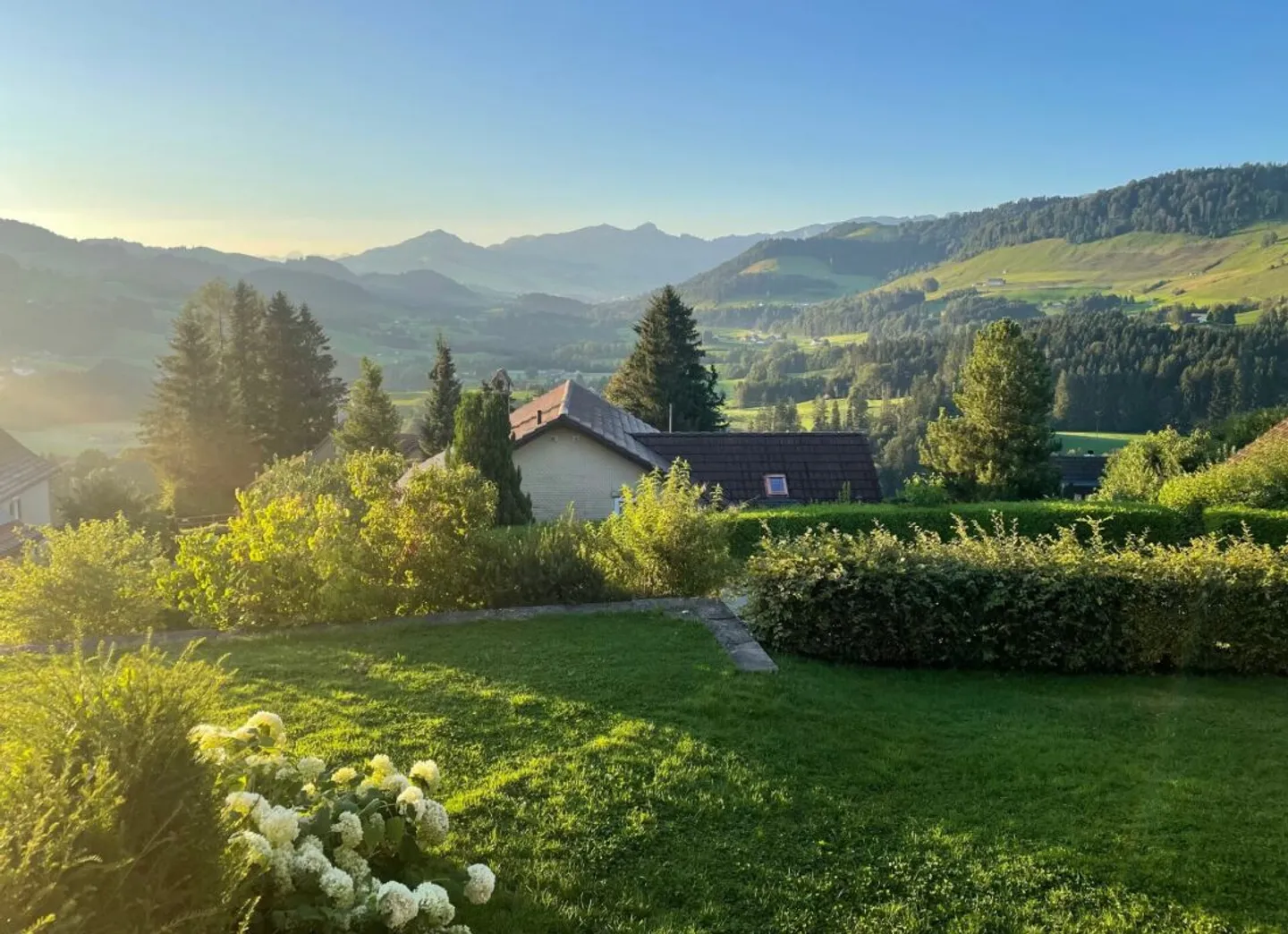 Appartamento 4.5 stanze recentemente ristrutturato con vista panoramica sull'Alpstein - Foto 1 di 10