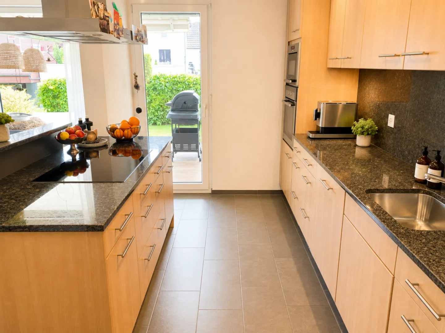 4.5 Room Apartment on the Ground Floor with Large Garden Area - Photo 12 of 13