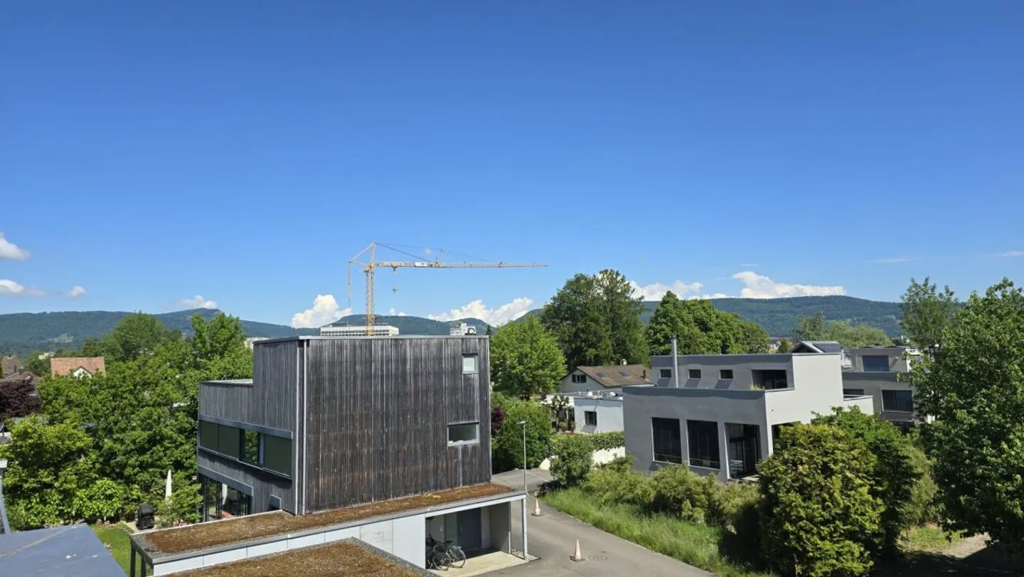 Familial et dans un endroit calme à côté d'Aarau Grande maison individuelle (double) dans le calme d'Aarauerfeld à Suhr - Photo 13 sur 13