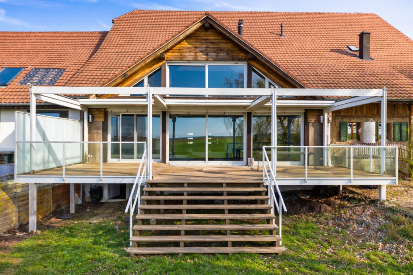 Maison Familiale Charmante - Photo 2 sur 13