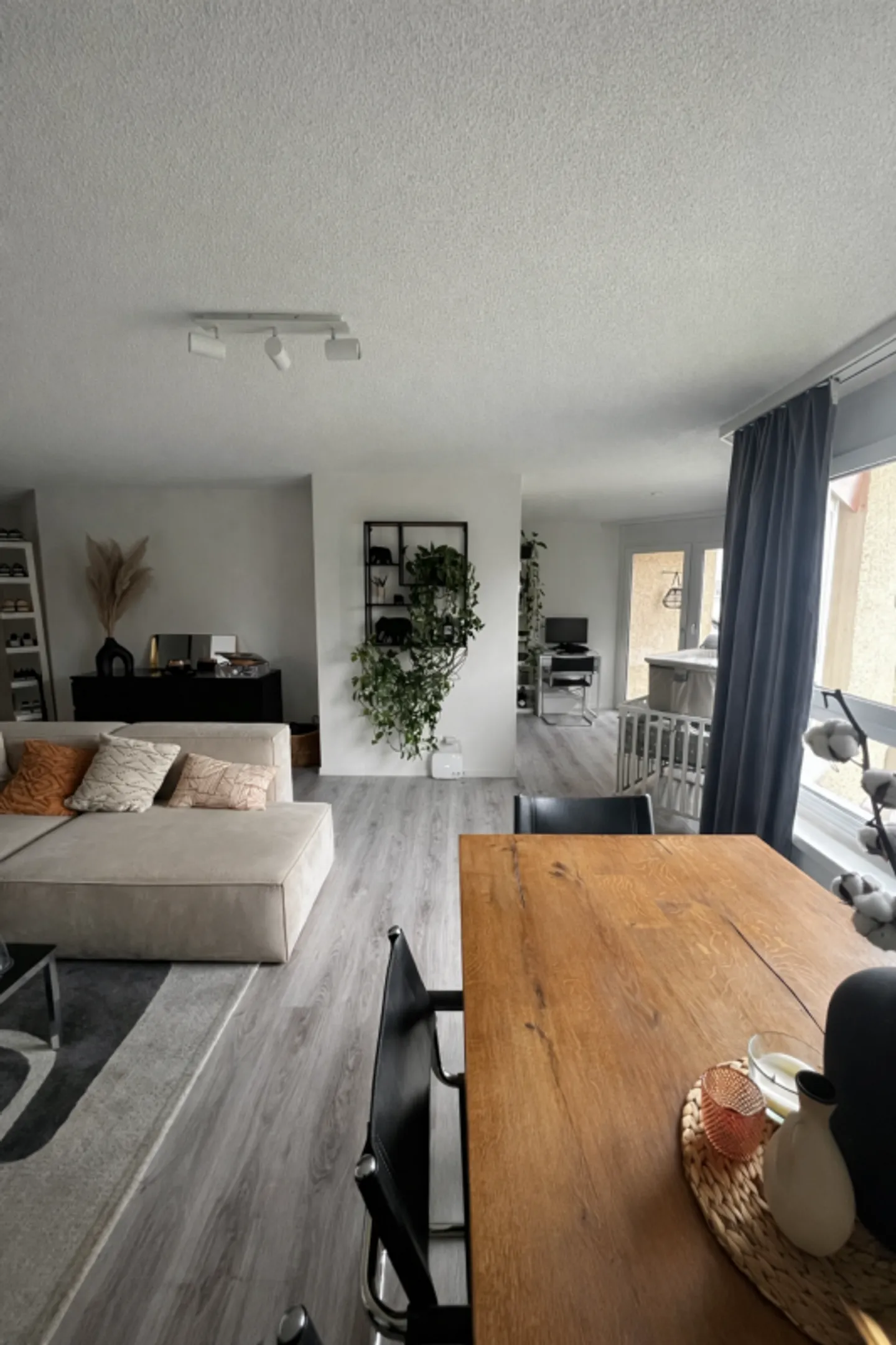 Appartamento 2.5 locali a Schönenberg an der Thur - posizione tranquilla e soleggiata - Foto 4 di 7