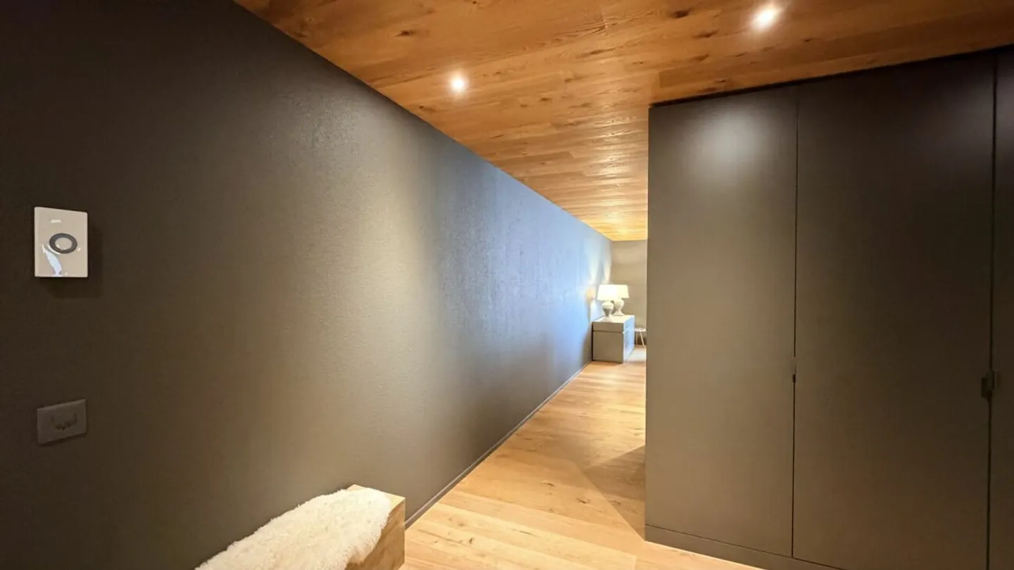 Exclusive 3-room apartment in Andermatt - fully furnished with designer furniture - Photo 5 of 13