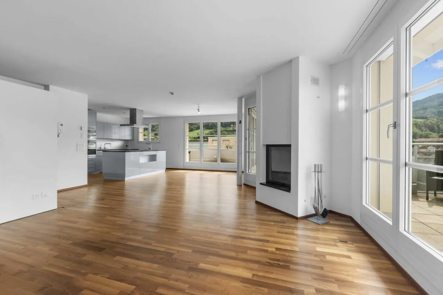 Urban Roof: Geräumige Duplexwohnung in Siebnen - Foto 5 von 12