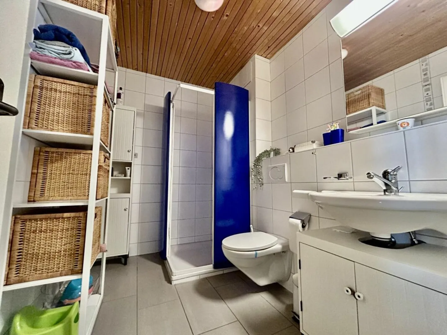 Appartement confortable avec coin salon dans un endroit calme - Photo 7 sur 9