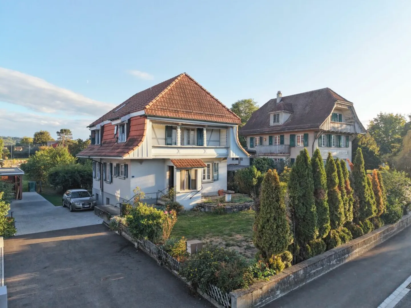 Charming Family Home with Garden - Photo 2 of 11