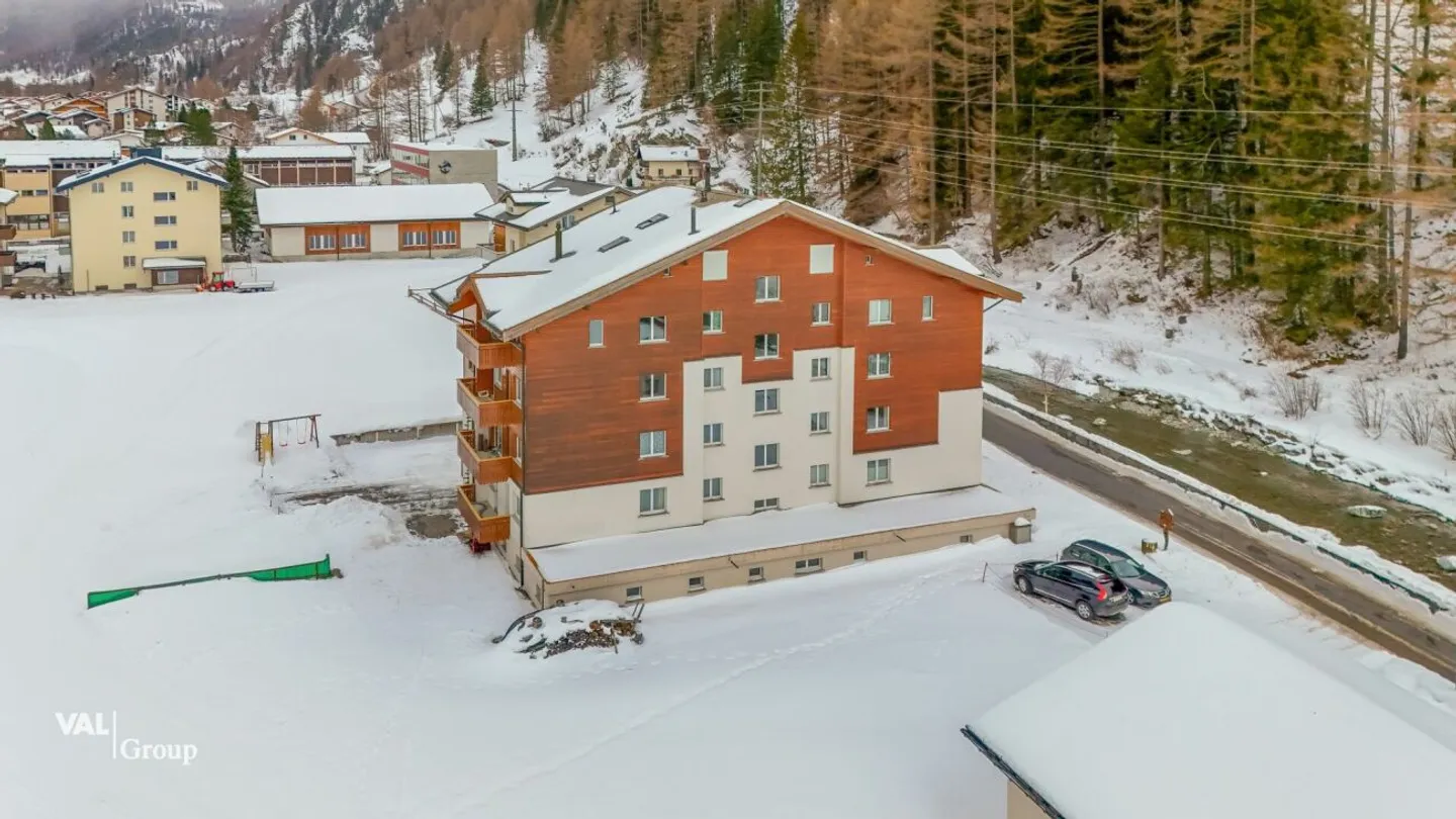 Bright apartment with mountain panorama and charm - Photo 10 of 13