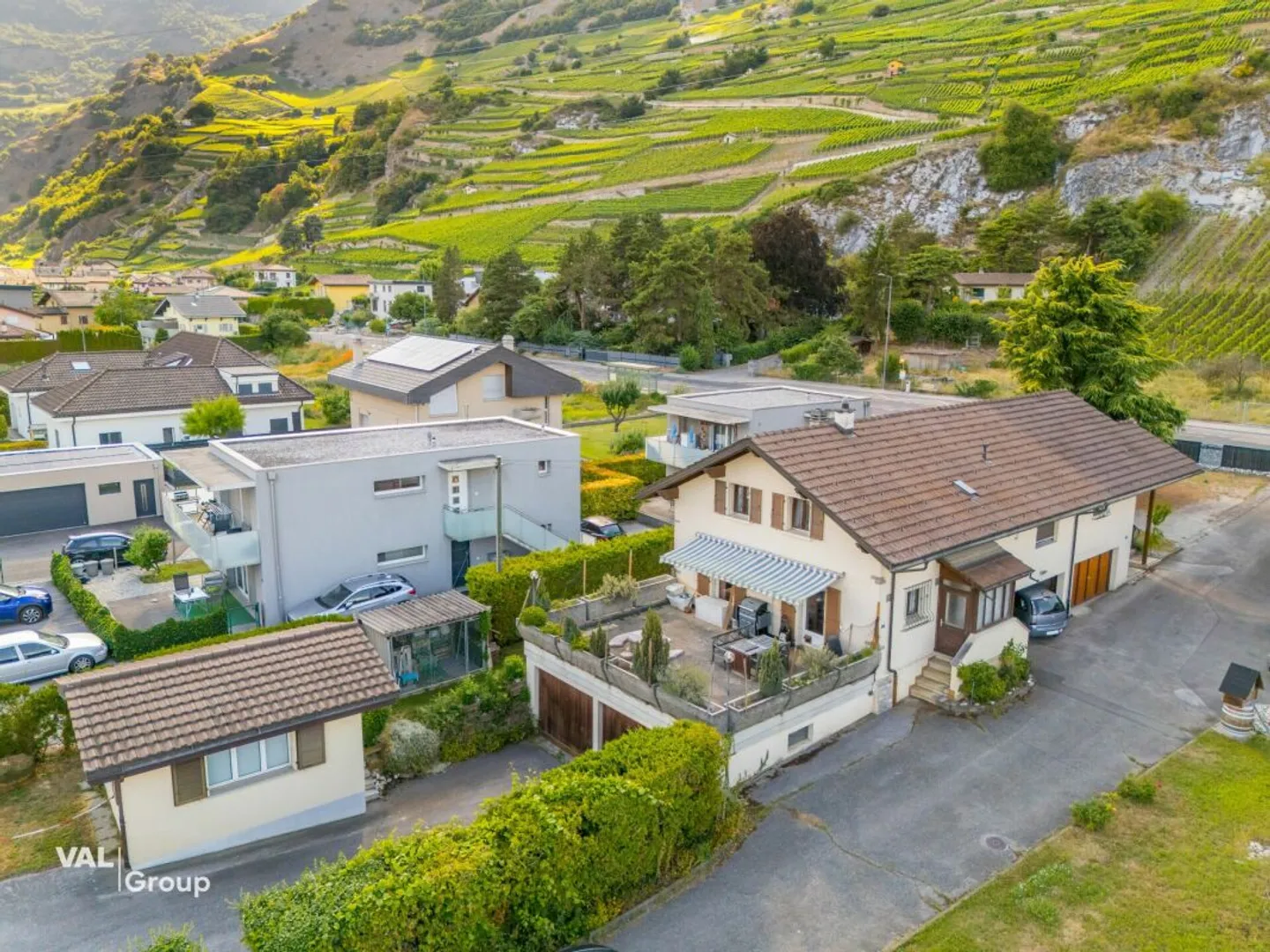 Accogliente casa con giardino, garage doppio e dependance - Foto 1 di 13