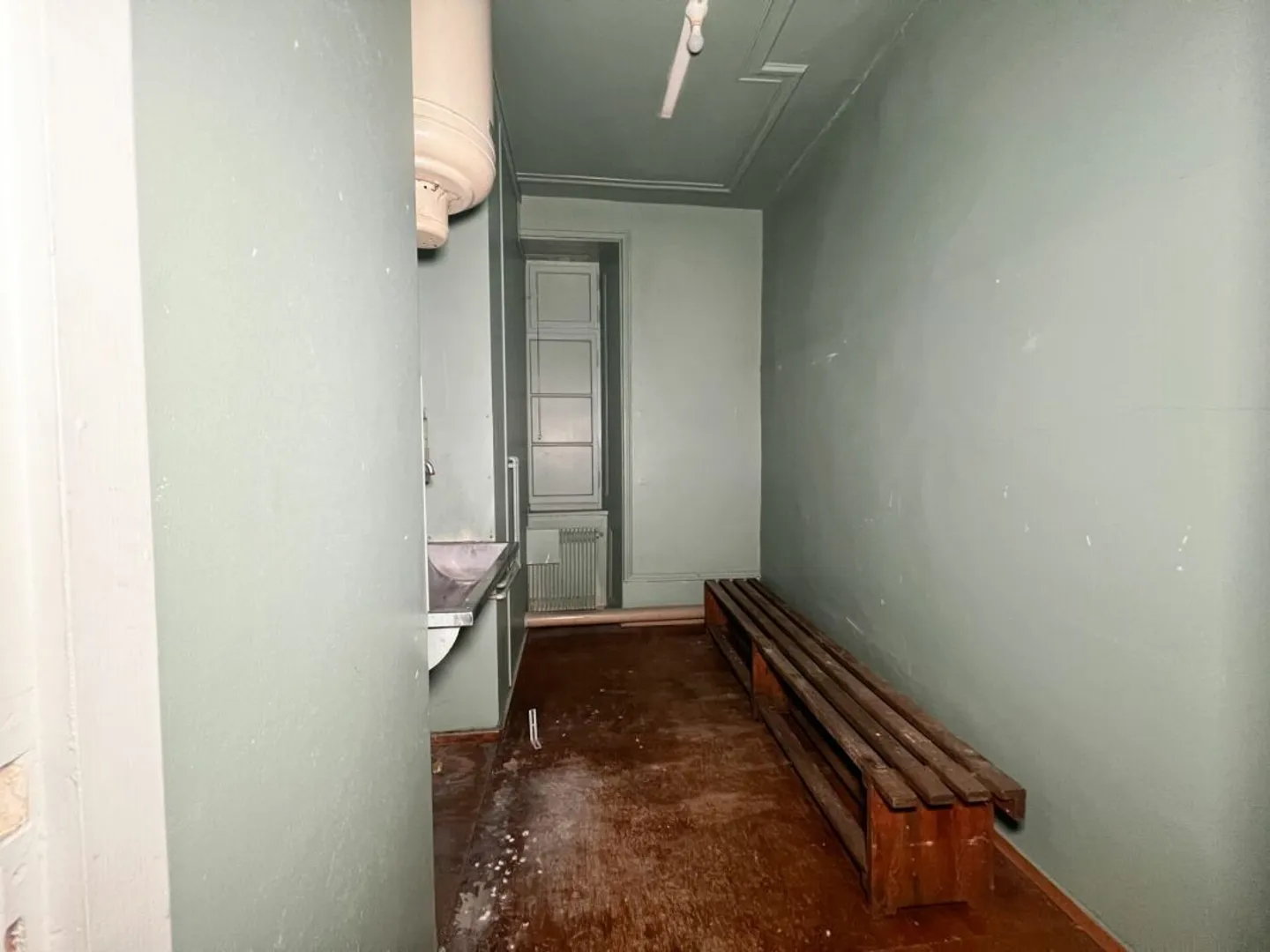 Locali spaziosi di circa 220m² nel centro città - Foto 11 di 13