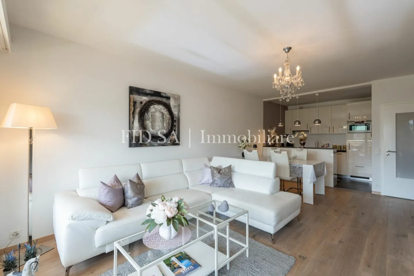 ASCONA - Elegante appartamento di 3.5 locali in posizione centrale e tranquilla - Photo 5 of 13