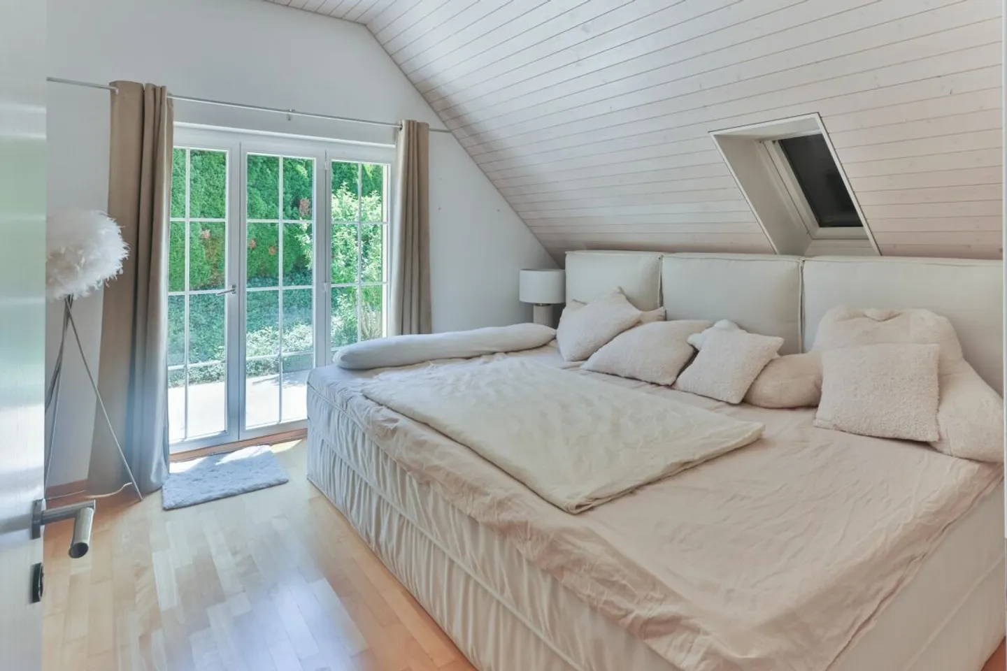 Exklusives Landhaus mit Pool - Foto 13 von 13