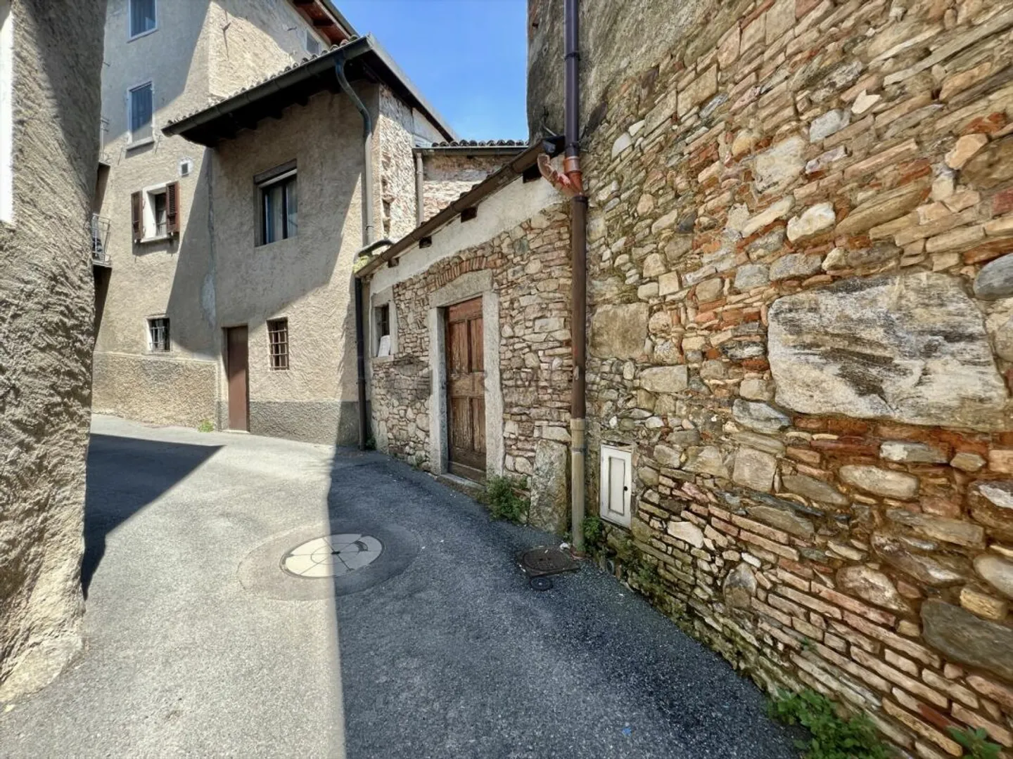 Il fascino storico cerca visionari creativi - Casa monofamigliare con idilliaco cortile interno - Foto 12 di 13