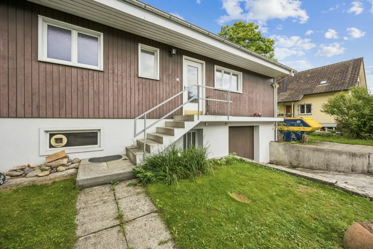 Charmantes Freistehendes Haus mit Potenzial - Foto 6 von 6