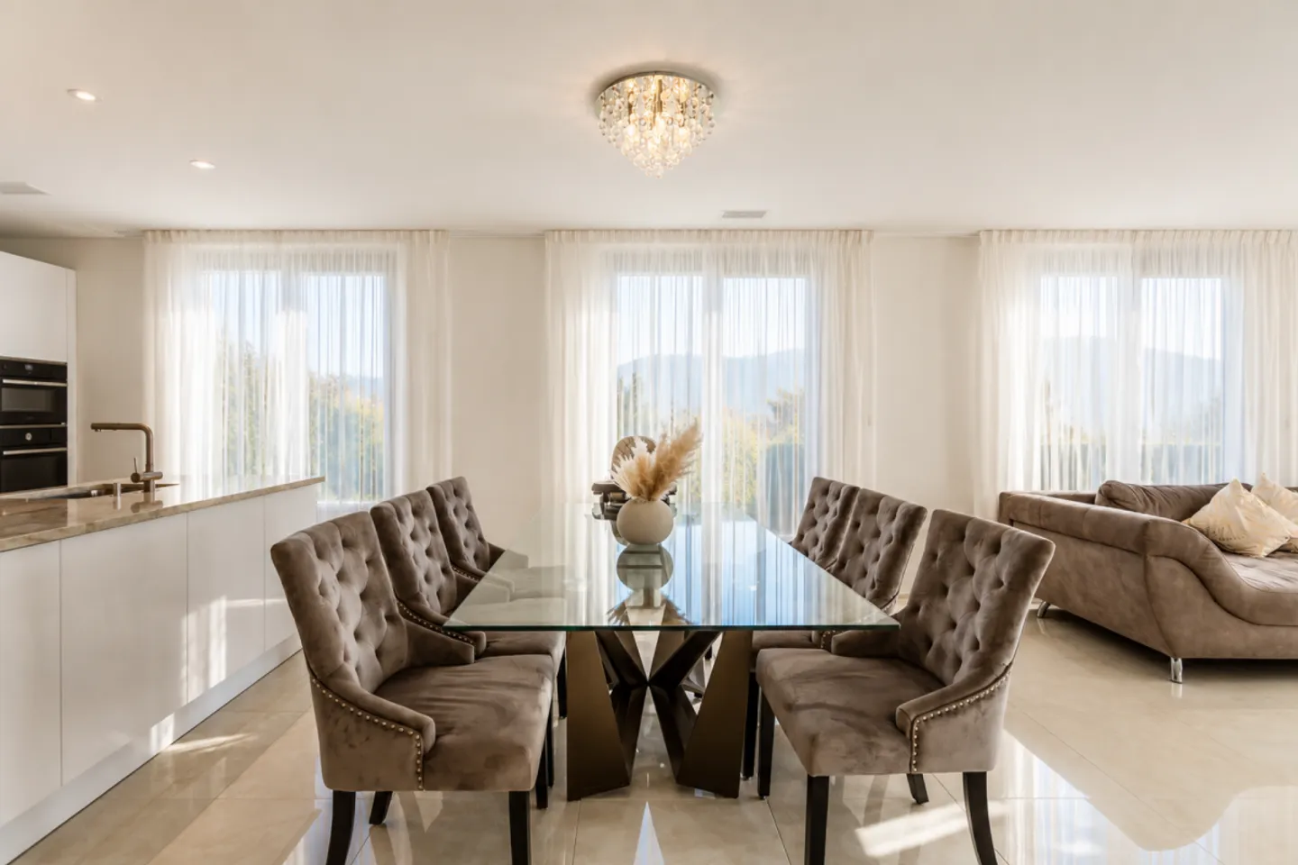 South Slope Dream Apartment with Breathtaking Mountain and Terrace Panorama - Photo 12 of 13