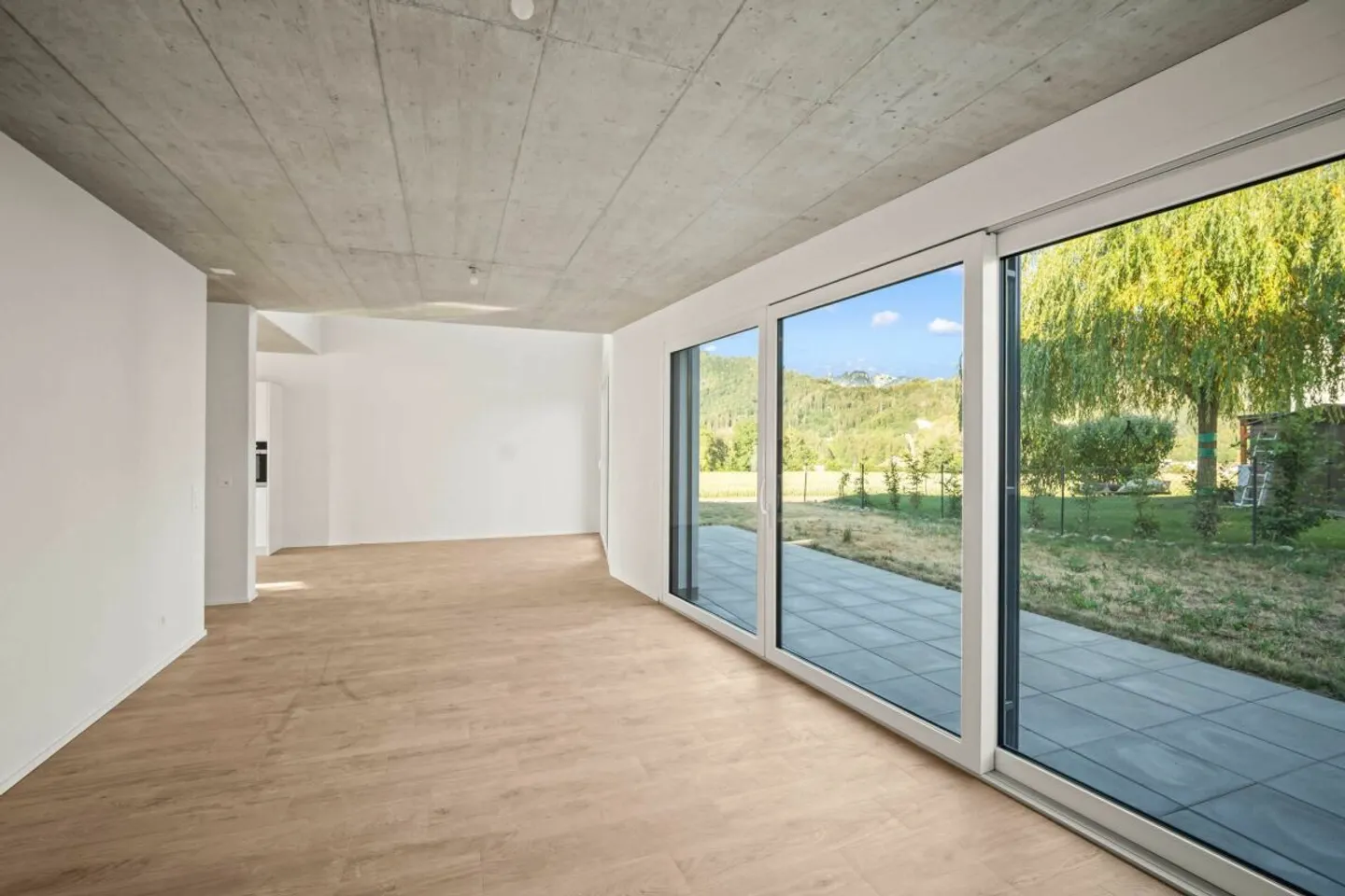 Superbe villa avec vue sur le lac - Photo 3 sur 12