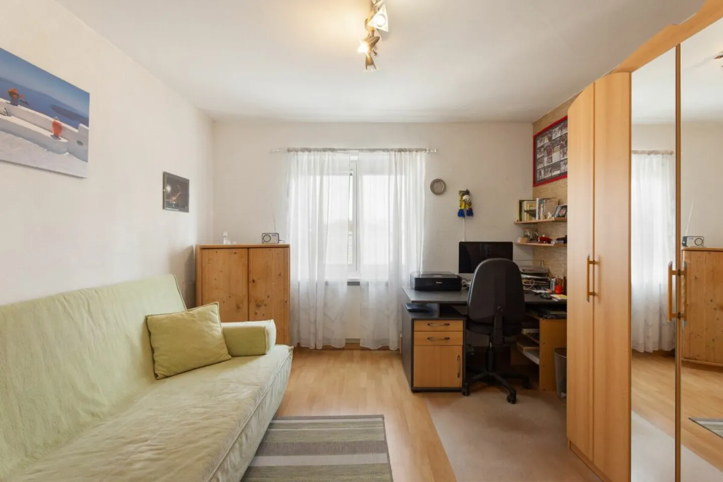 Charming Townhouse in Winterthur - Photo 9 of 13