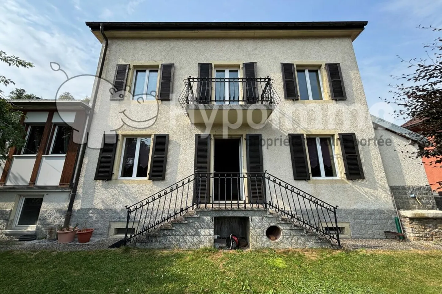 Affascinante casa indipendente di 8 stanze - Foto 2 di 13