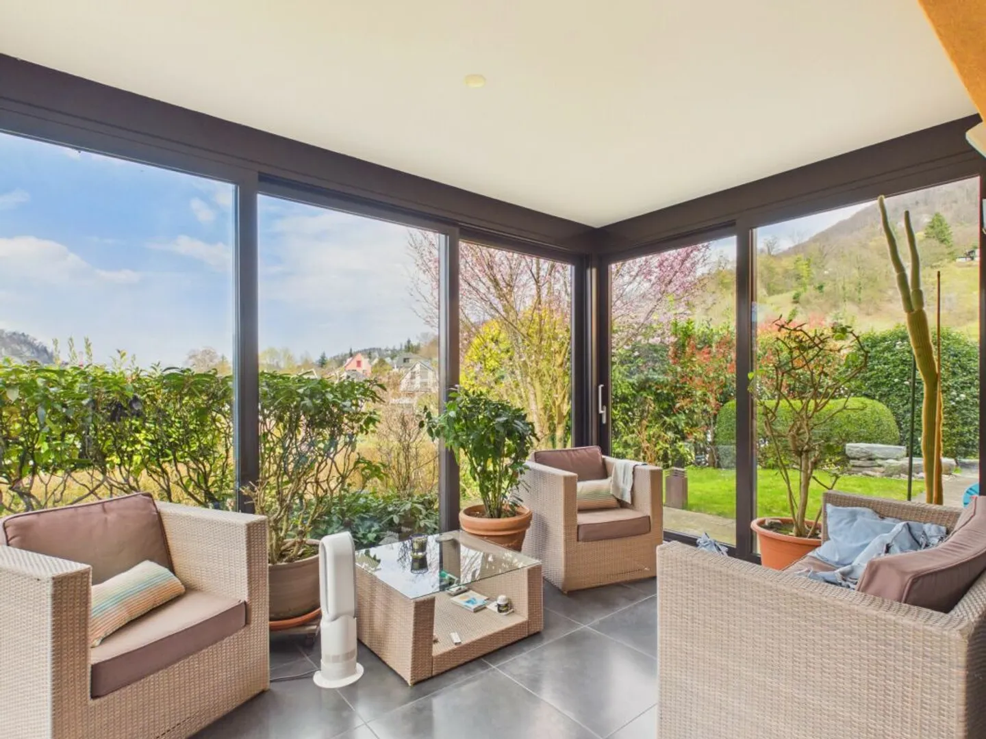 Casa unifamiliare indipendente in posizione tranquilla con vista fantastica - Foto 12 di 13