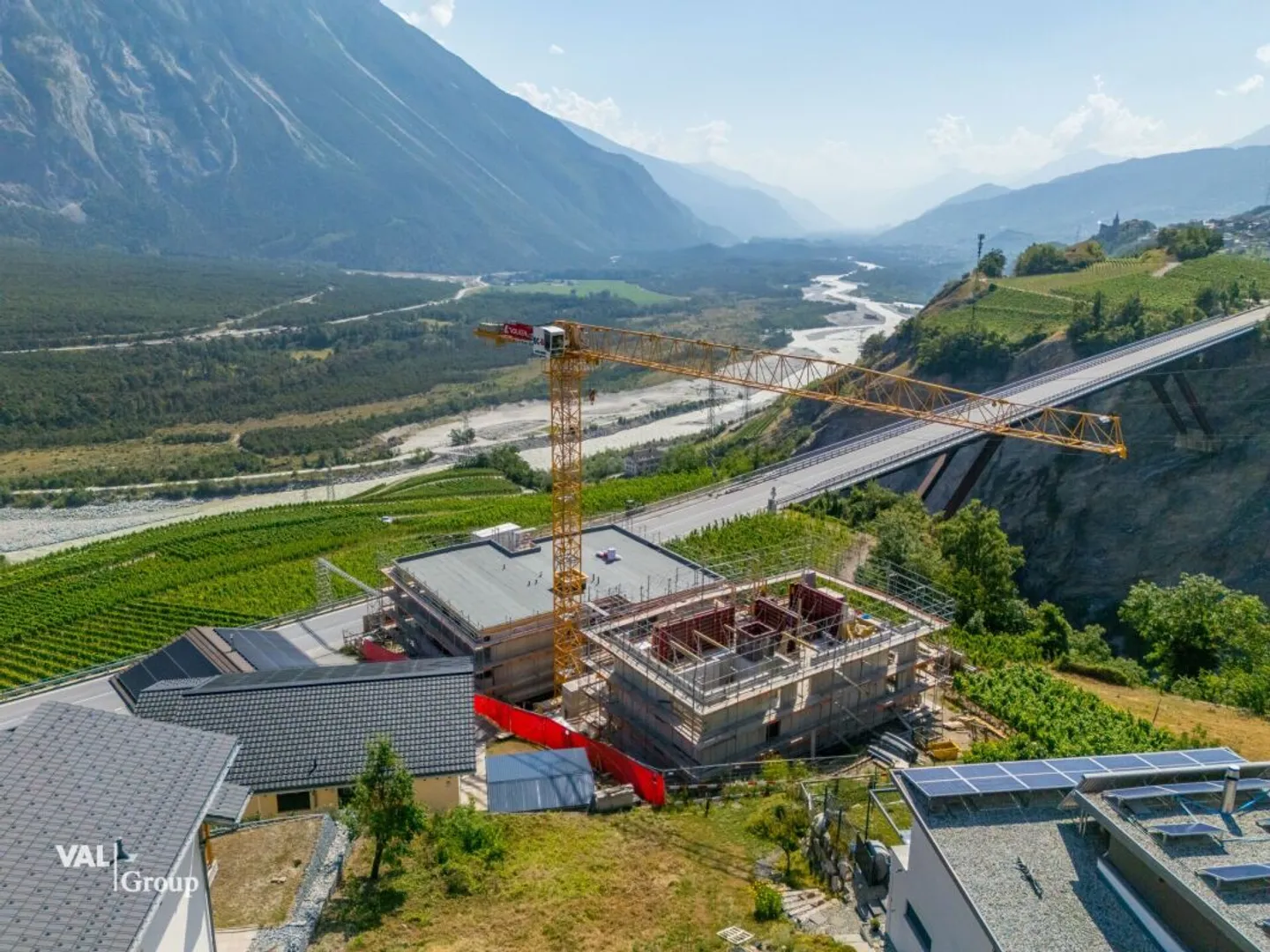 New Building - Stylish Apartment in a Sunny Location - Photo 5 of 6