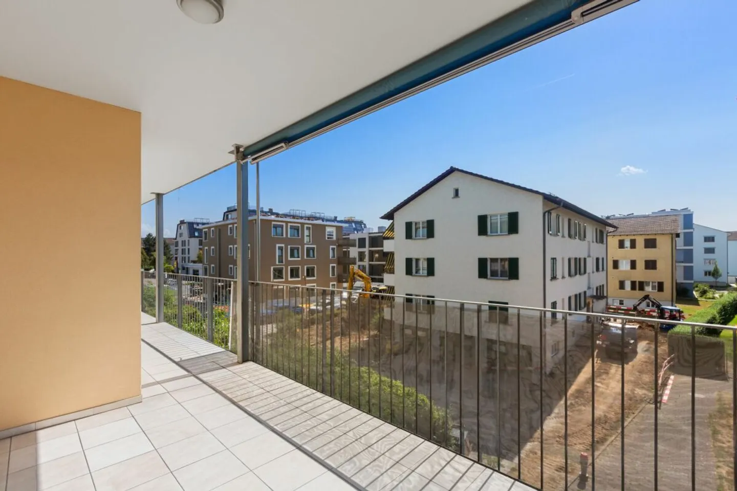 Gepflegte 3.5-Zimmerwohnung mit grossem sonnigem Balkon - Photo 5 of 11