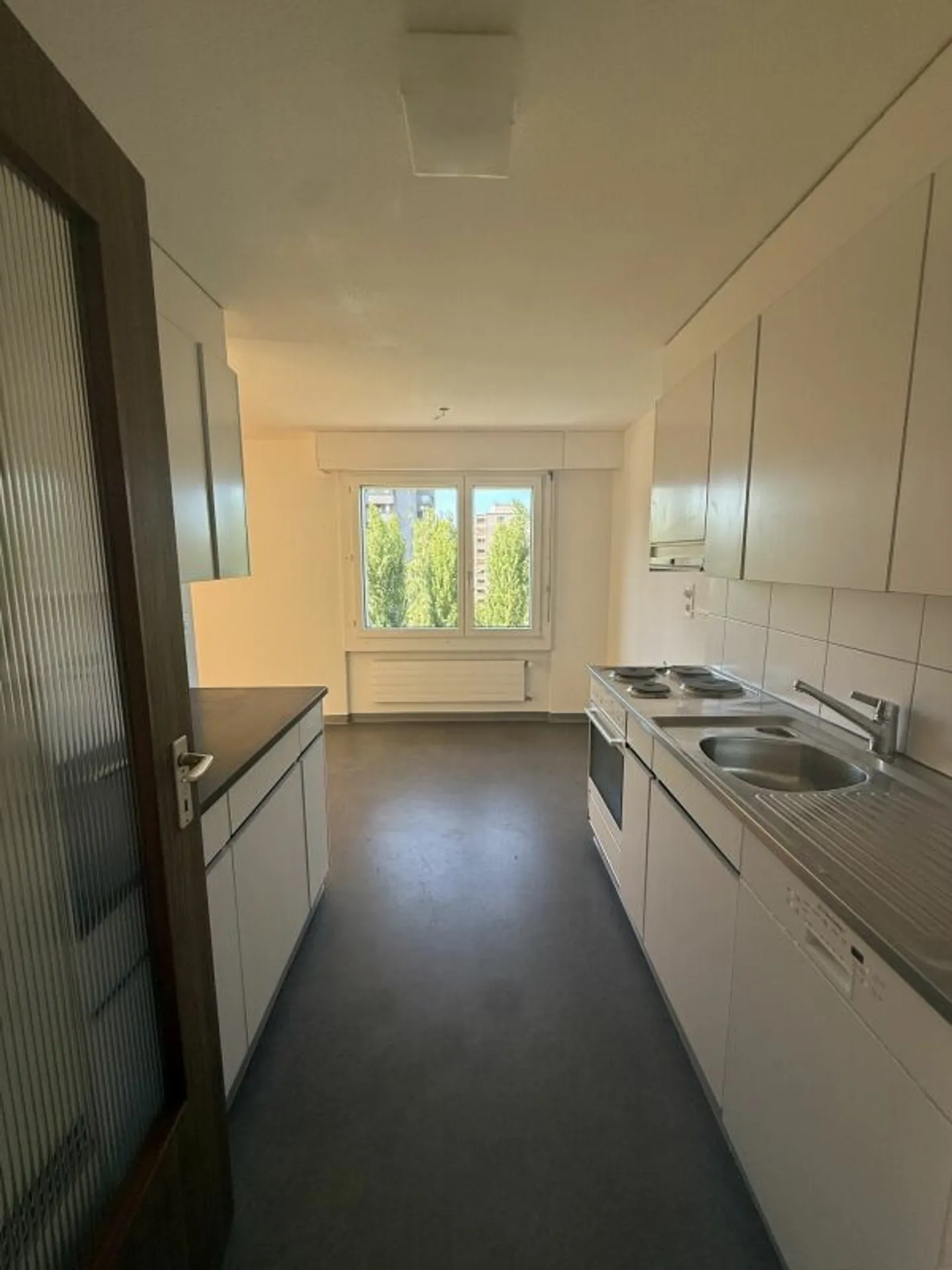 Spacious 5.5-room apartment in a central location - Photo 12 of 13