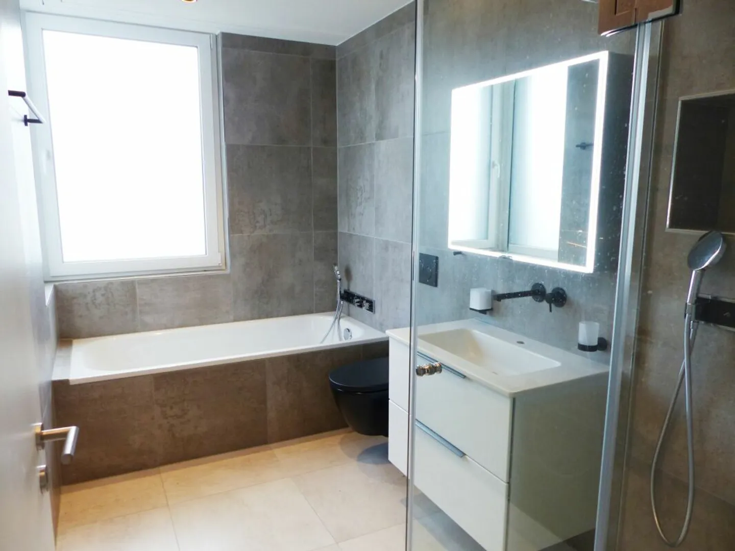 Modernes Einfamilienhaus mit Aussicht - Foto 13 von 13