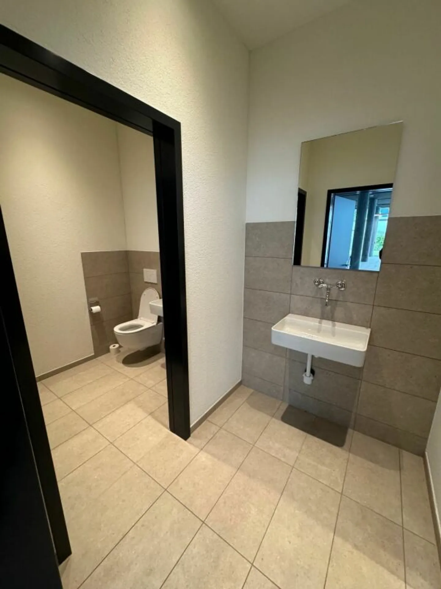 Spazio ufficio/pratica di alta qualità con ottima connessione - Spreitenbach - Foto 5 di 7