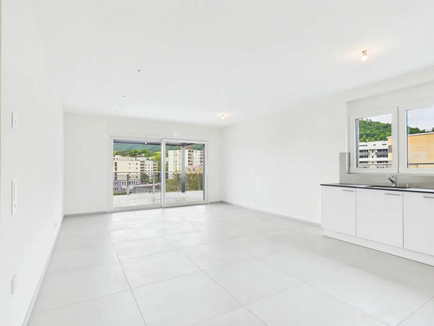 Stilvolle Attikawohnung mit grosser Terrasse und exklusiver Wohnkomfort in Delémont - Foto 9 di 13