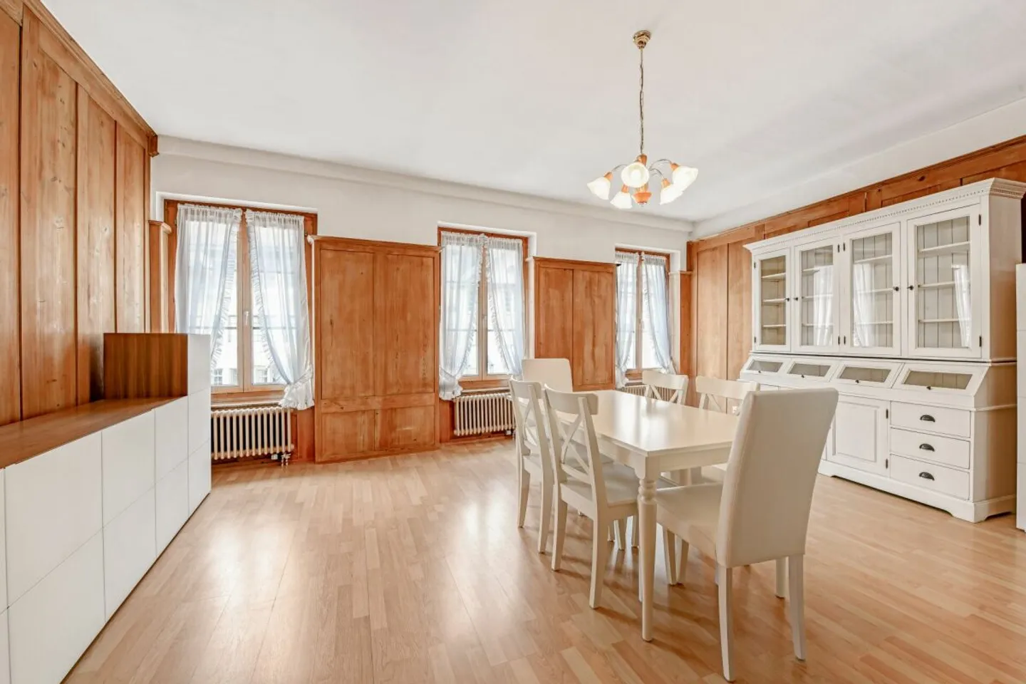 Historical dream home over four floors in the heart of the old town of Stein am Rhein - Photo 4 of 13