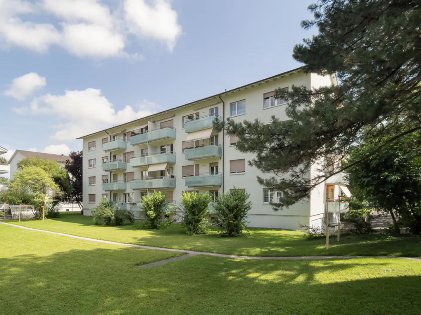 Appartement confortable avec balcon et équipements pratiques - Photo 7 sur 12