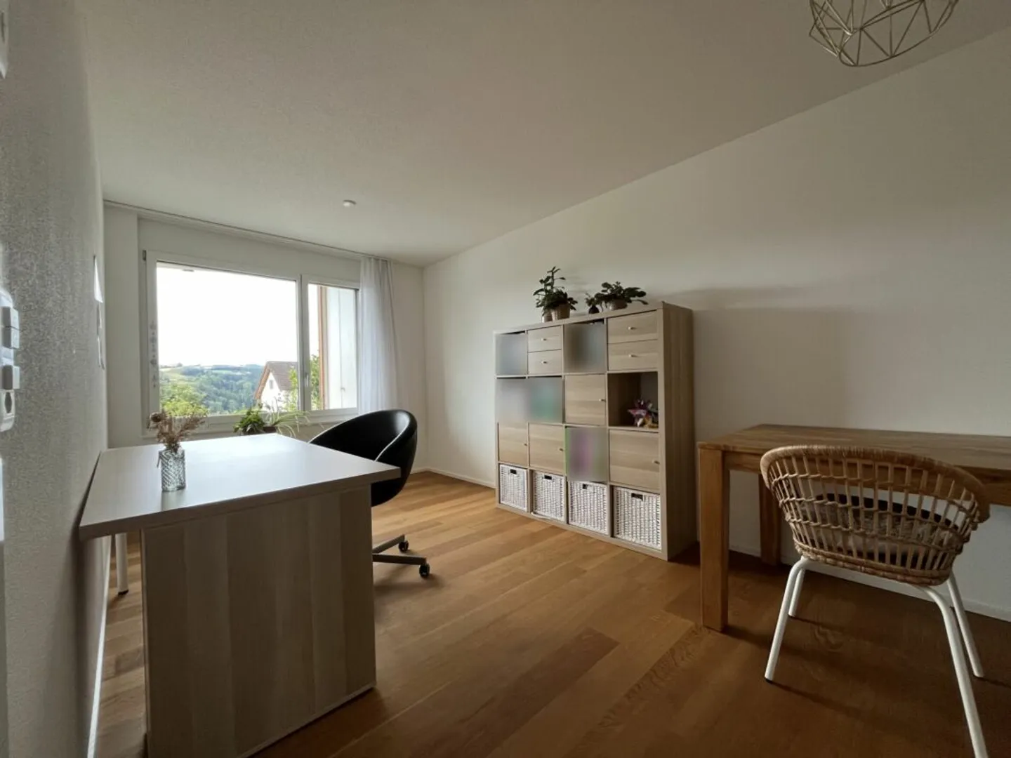 Modern and bright 3.5-room ground floor apartment - Photo 5 of 12