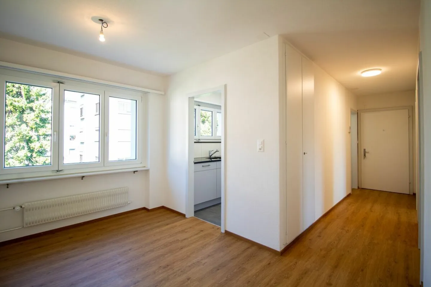 Apartment in a small multi-family house - Photo 3 of 10
