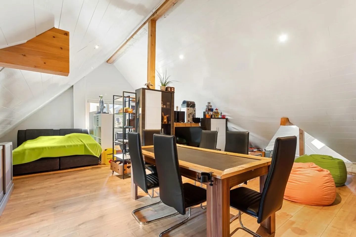 Wohnen mit Charme - neuwertige 4.5-Zimmer-Dachwohnung - Photo 11 sur 12