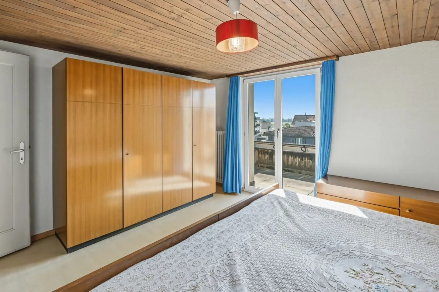 Grosszügiges Einfamilienhaus mit viel Potenzial an sonniger Lage in Rebstein - Foto 10 von 13