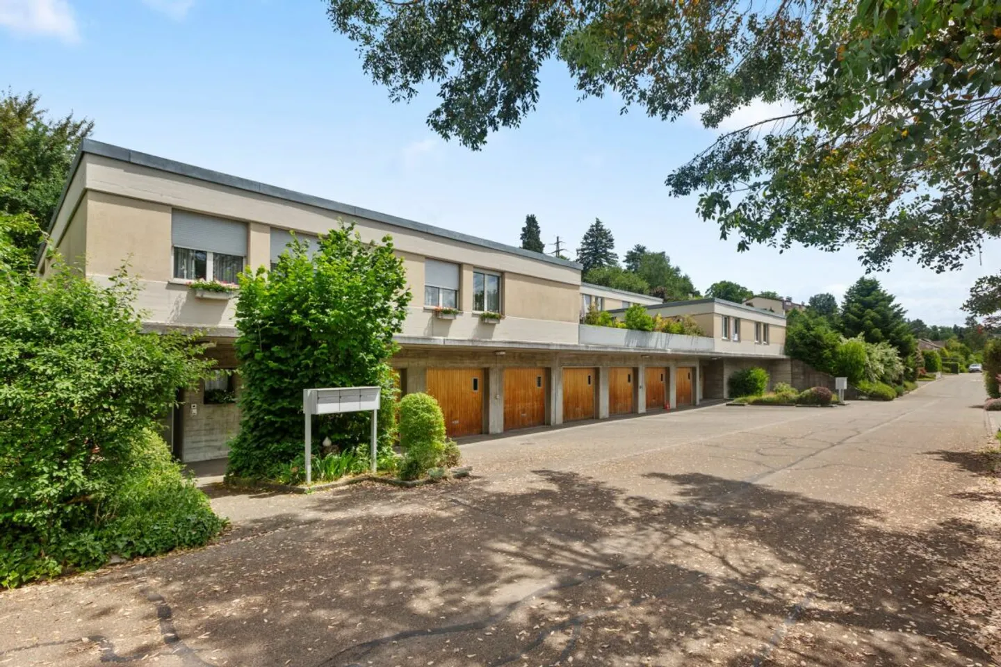 Preferred residential location in Dachsen - Including panoramic view! - Photo 3 of 13
