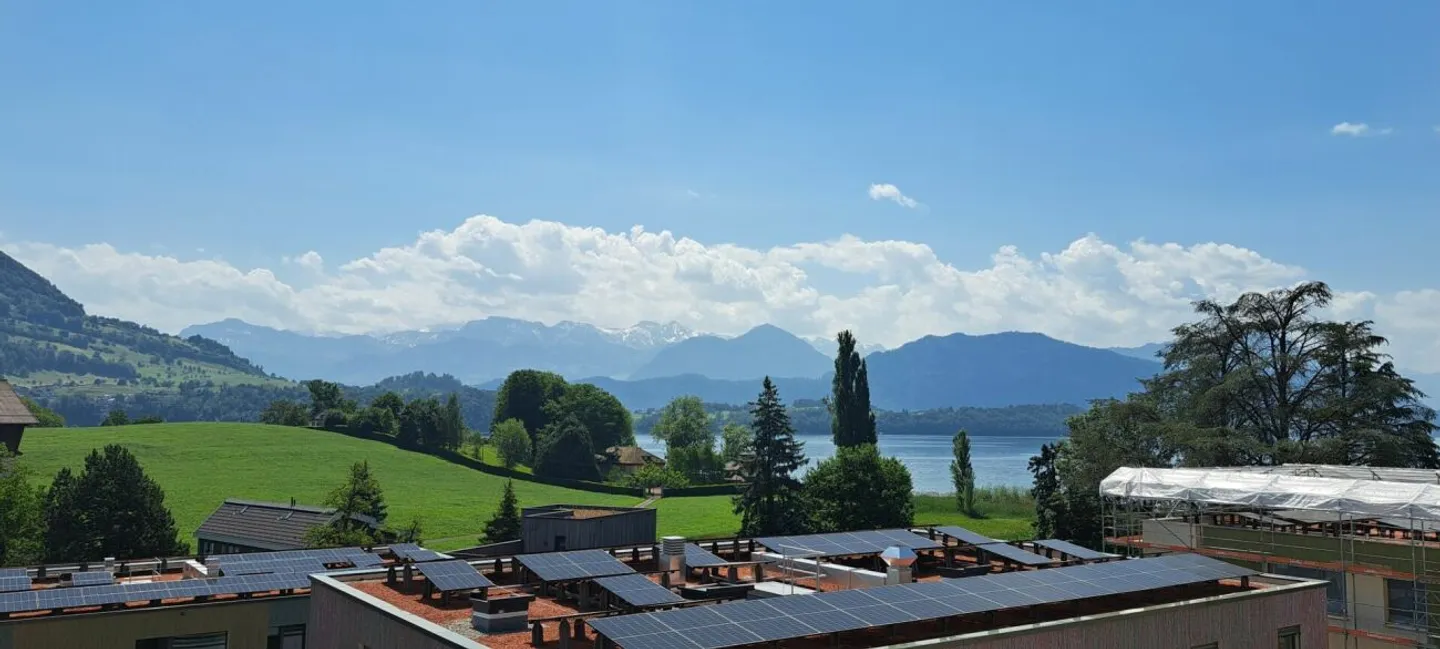 Esclusivo attico di 3,5 locali di prima occupazione con ampia terrazza - Foto 1 di 6