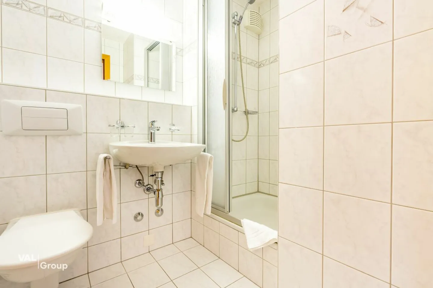 Fascino alpino con terrazza soleggiata e vista libera - Foto 9 di 13